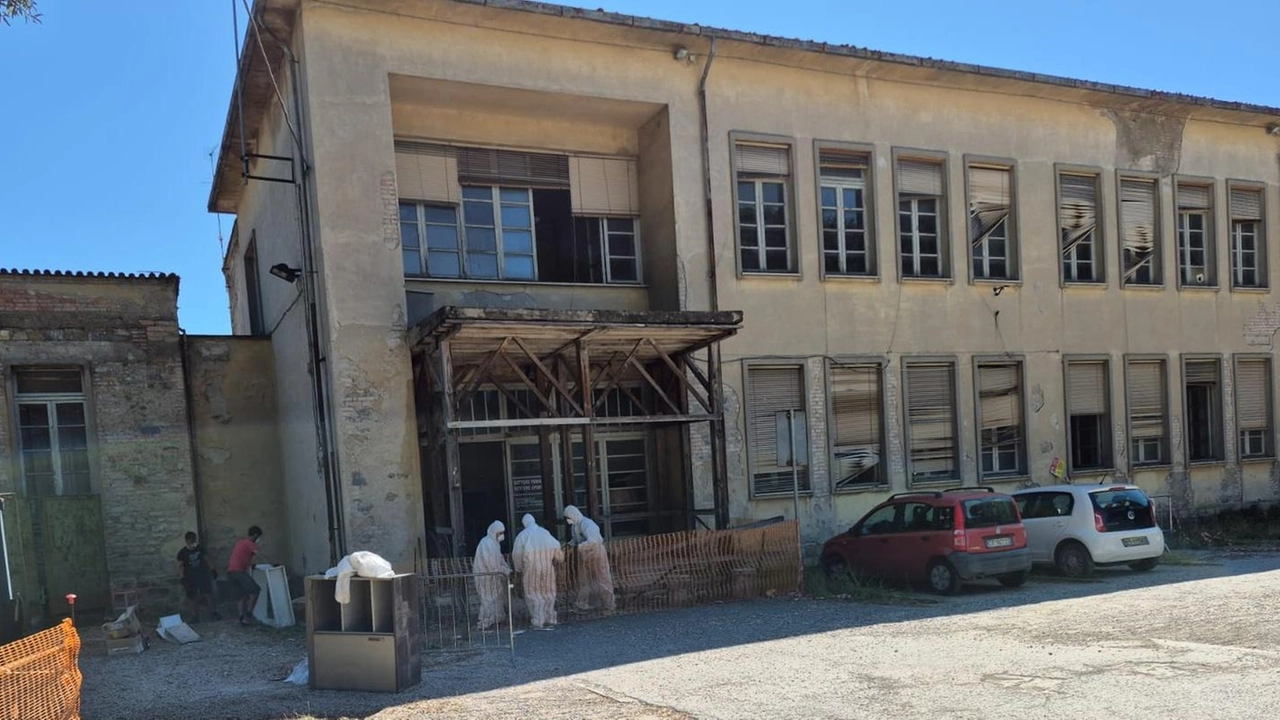 Parcheggio gratuito al posto dell’ex scuola
