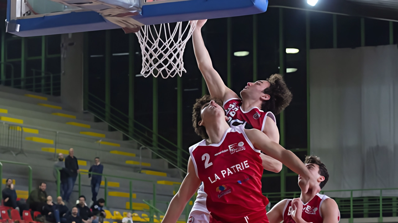 Un momento della partita amichevole Un momento della partita amichevole