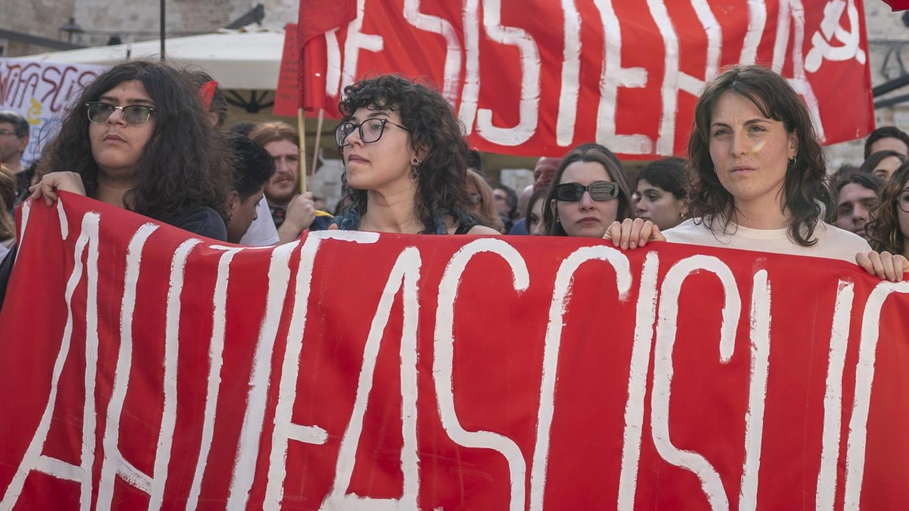 Una manifestazione antifascista (foto d’archivio) Una manifestazione antifascista (foto d’archivio)