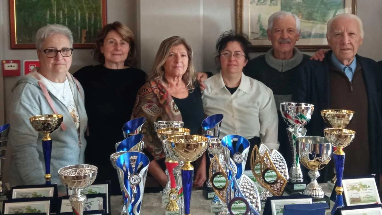 Il premio letterario "Candia-Il Gioiello" torna con una speciale edizione per festeggiare il 40º anniversario, premiando i migliori poeti italiani. Scadenza per le candidature il 30 settembre, premiazione il 10 novembre a Massa. Il premio letterario "Candia-Il Gioiello" torna con una speciale edizione per festeggiare il 40º anniversario, premiando i migliori poeti italiani. Scadenza per le candidature il 30 settembre, premiazione il 10 novembre a Massa.