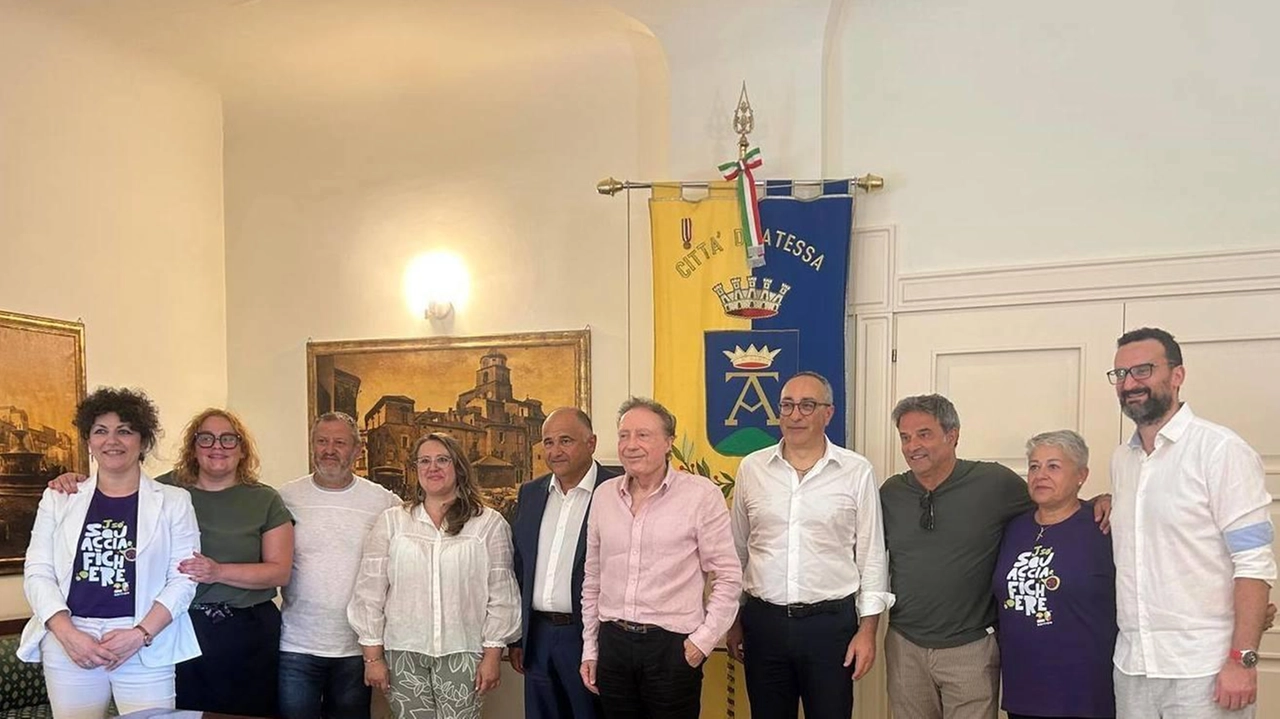 Azzurra Del Lucchese ricevuta in Comune ad Atessa Azzurra Del Lucchese ricevuta in Comune ad Atessa