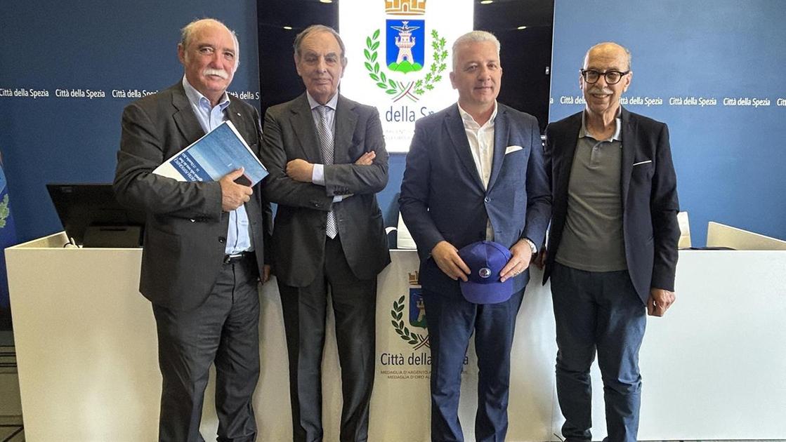 Tutte le Chiese sul mare. La poesia in uno scatto