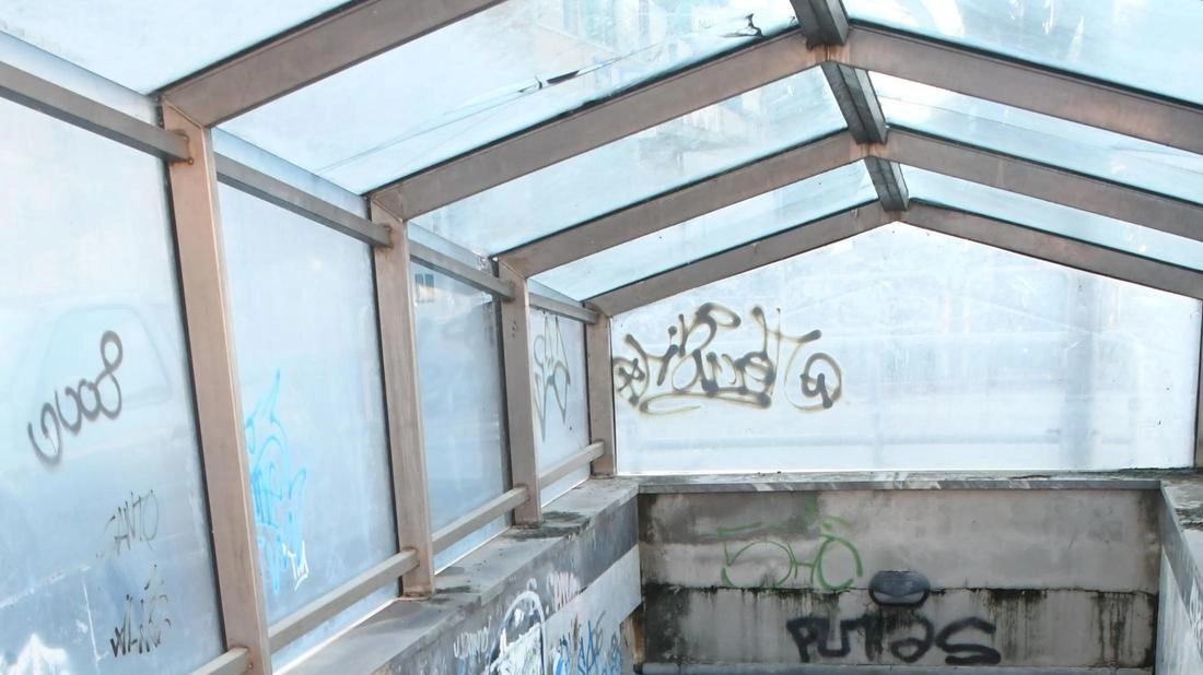 Il sottopasso nel degrado Il sottopasso nel degrado