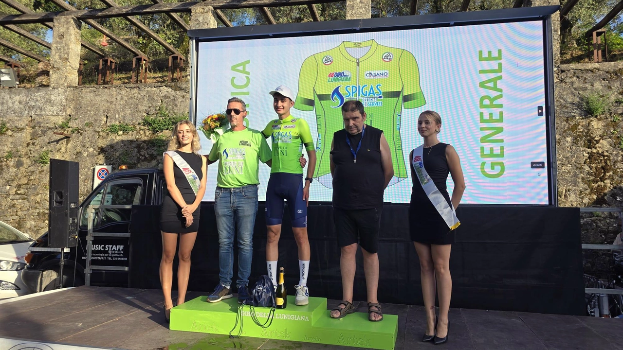 Il veneto Remelli fa sua la seconda semitappa della giornata con uno scatto decisivo in salita. Il francese Seixas leader della corsa Il veneto Remelli fa sua la seconda semitappa della giornata con uno scatto decisivo in salita. Il francese Seixas leader della corsa