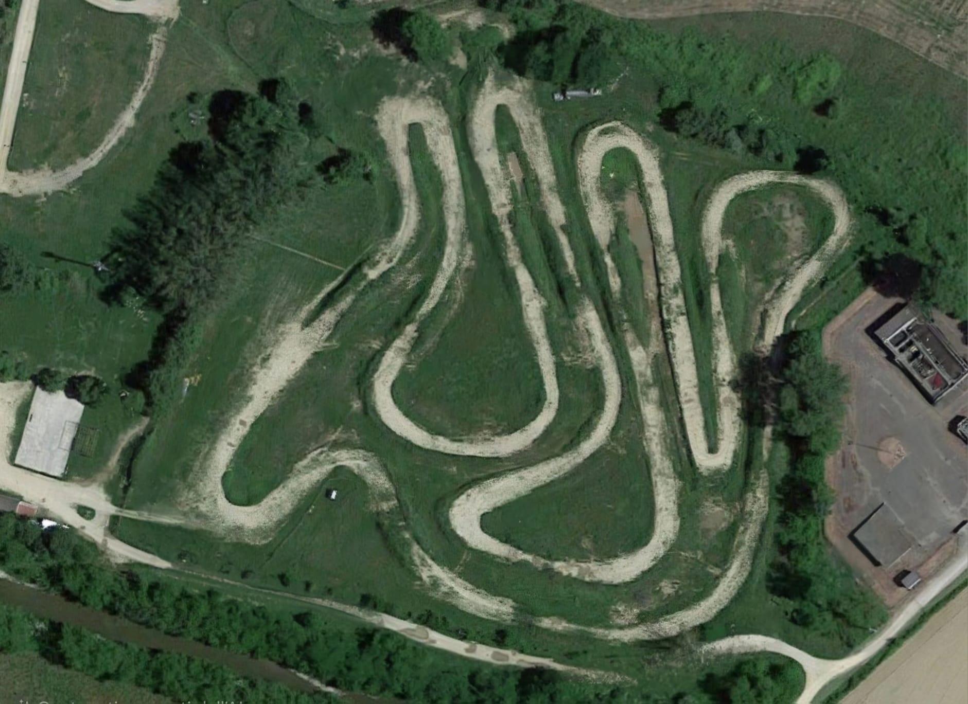 pista da motocross a ponte alla chiassa no grazie la storia continua da Lanazione.it pista da motocross a ponte alla chiassa no grazie la storia continua
