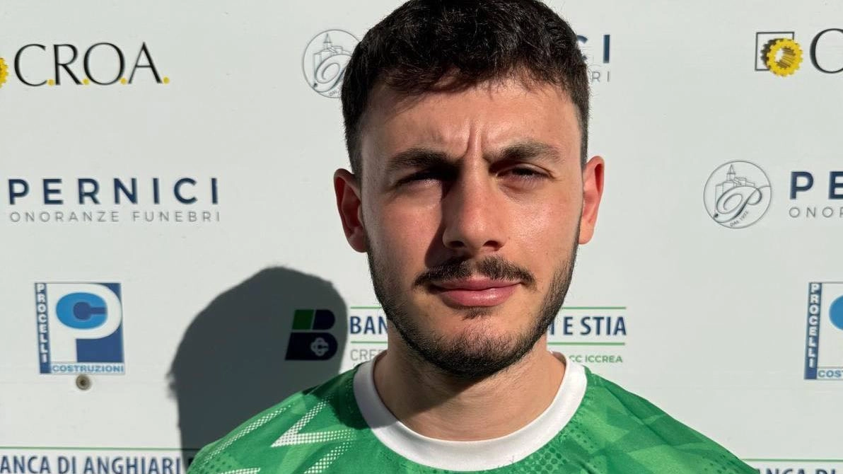 Il difensore centrale Marco Del Siena, classe 2003, ex bianconero biturgense Il difensore centrale Marco Del Siena, classe 2003, ex bianconero biturgense