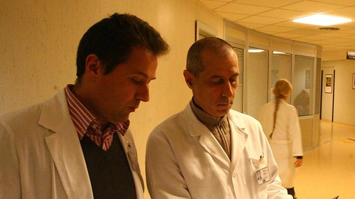 Due medici in turno (foto di archivio) Due medici in turno (foto di archivio)