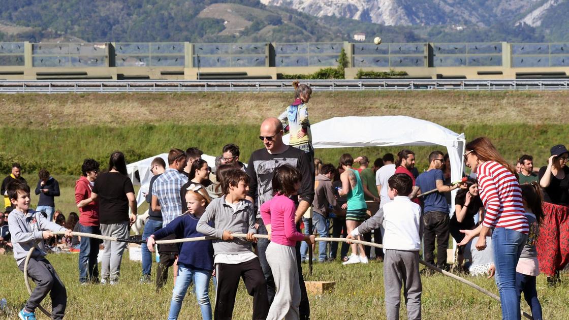 villa ceci via allo sgombero un ordinanza prevede lo smantellamento del bivacco