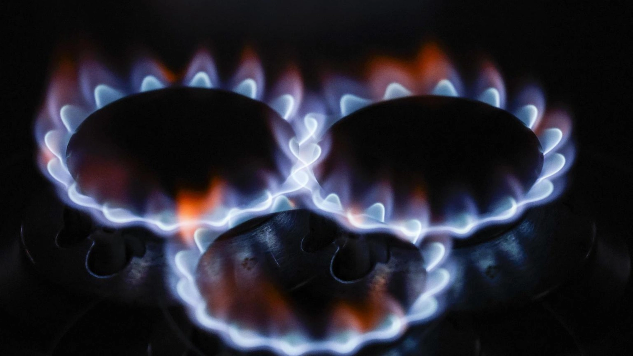 I contratti future sul mese di agosto cedono lo 0,3% a I contratti future sul mese di agosto cedono lo 0,3% a