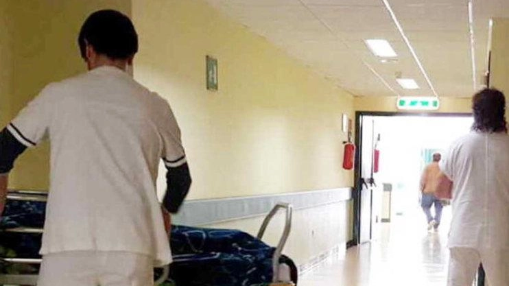 Servono riparazioni urgenti per l'ospedale di Pontremoli in attesa degli interventi definitivi Servono riparazioni urgenti per l'ospedale di Pontremoli in attesa degli interventi definitivi