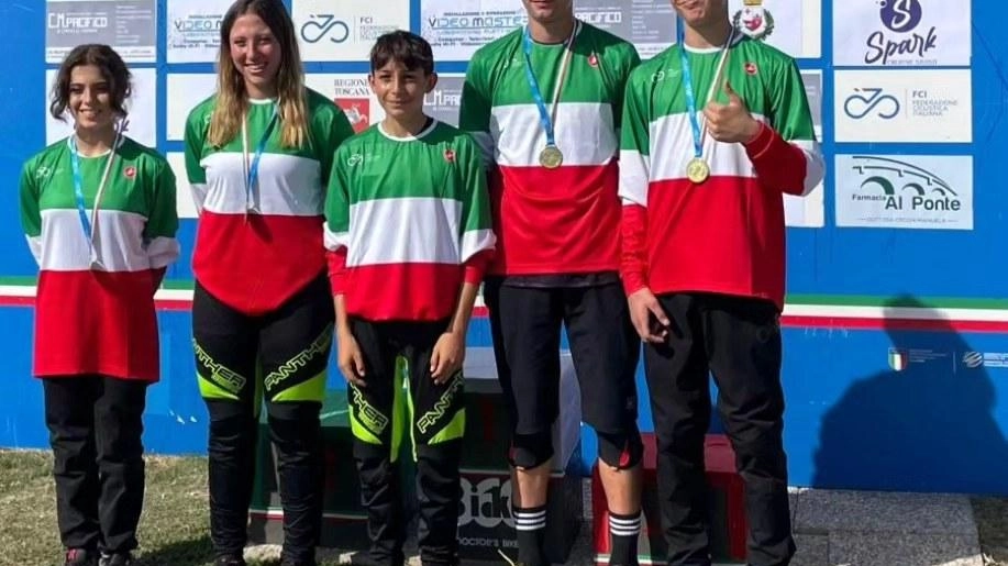 I Campioni Italiani nel Pump Track nella sfida che si è svolta a Ponte Buggianese I Campioni Italiani nel Pump Track nella sfida che si è svolta a Ponte Buggianese