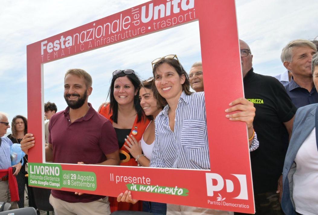 “Testardamente unitari, ce lo chiede la gente”. Pd, Elly Schlein a Livorno guarda alle regionali “Testardamente unitari, ce lo chiede la gente”. Pd, Elly Schlein a Livorno guarda alle regionali