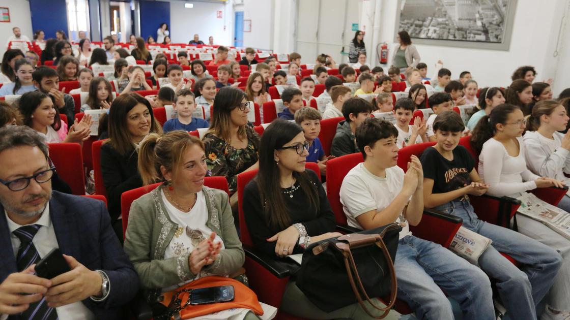 cronisti in classe vince la 2^ c curtatone con la difesa dei diritti una valanga di premi