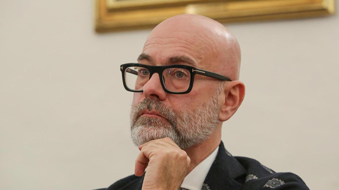 Più soldi a scuole e sedi pubbliche. E altri 15mila euro per il ’Natale’ Più soldi a scuole e sedi pubbliche. E altri 15mila euro per il ’Natale’