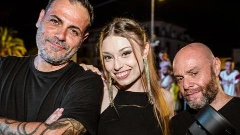 Il Comune di Carrara organizza "Estate Nostalgia", una serata musicale con deejay di Radio Nostalgia a Marina di Carrara. Evento in via Rinchiosa e piazza Menconi per residenti e turisti. Il Comune di Carrara organizza "Estate Nostalgia", una serata musicale con deejay di Radio Nostalgia a Marina di Carrara. Evento in via Rinchiosa e piazza Menconi per residenti e turisti.