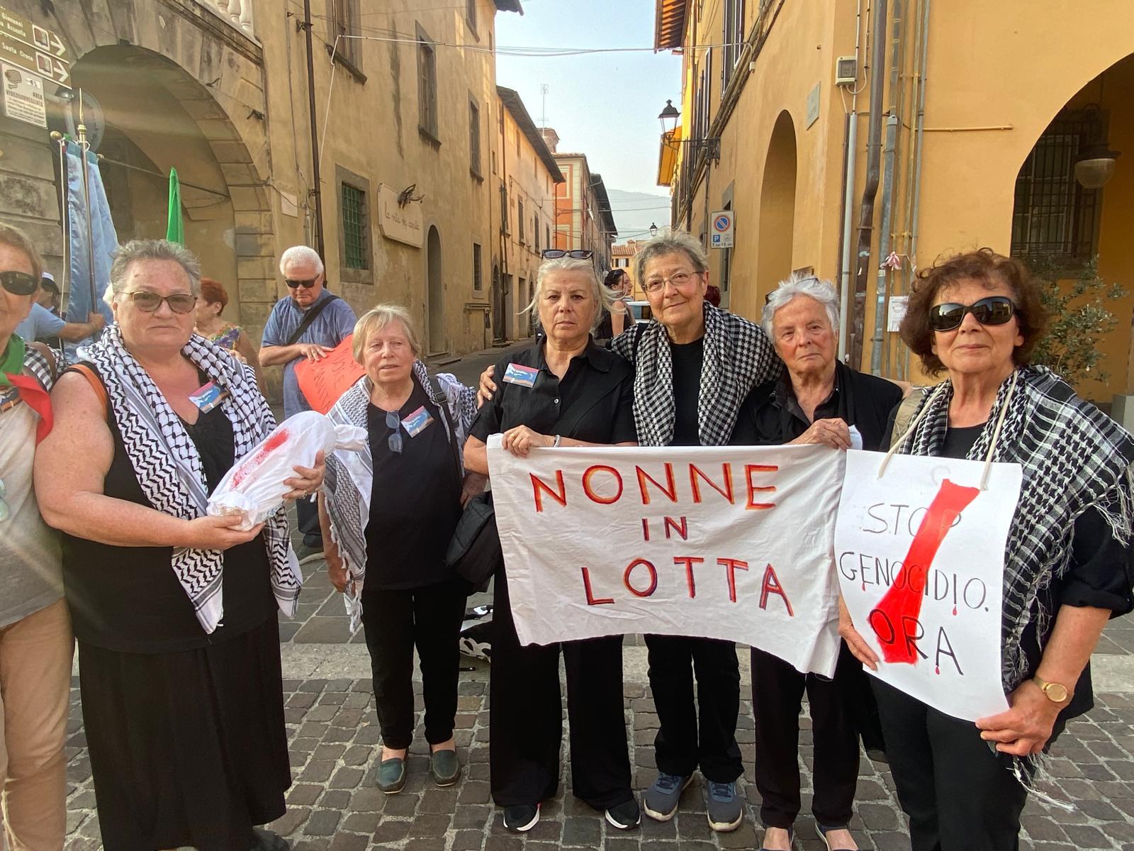 “Anziane, ma non arrese”: il sit in di Cascina per la pace a Gaza “Anziane, ma non arrese”: il sit in di Cascina per la pace a Gaza