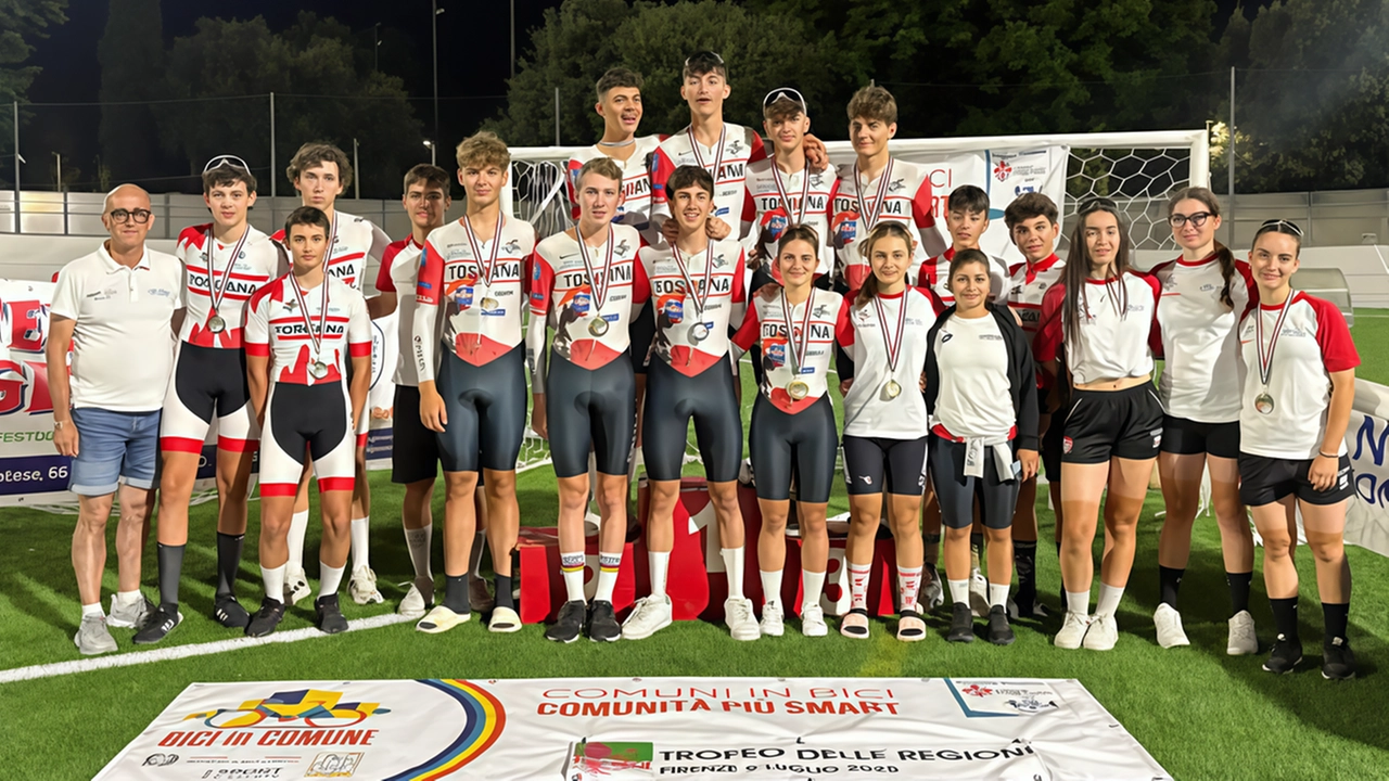 a rappresentativa della Toscana che si è piazzata seconda alle qualificaficazioni del Trofeo delle Regioni. Al primo posto l’Emilia Romagna, terzo gradino del podio per Liguria e Umbria. a rappresentativa della Toscana che si è piazzata seconda alle qualificaficazioni del Trofeo delle Regioni. Al primo posto l’Emilia Romagna, terzo gradino del podio per Liguria e Umbria.