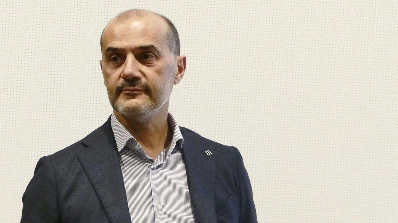 Confcommercio: "Quella dell’elettricità è aumentata del 56,5% rispetto a prima della pandemia". Quella del gas addrittura del 90%. "Necessaria la riforma degli oneri generali di sistema" .