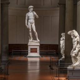 Firenze, alla Galleria dell’Accademia focus tematici durante le aperture serali