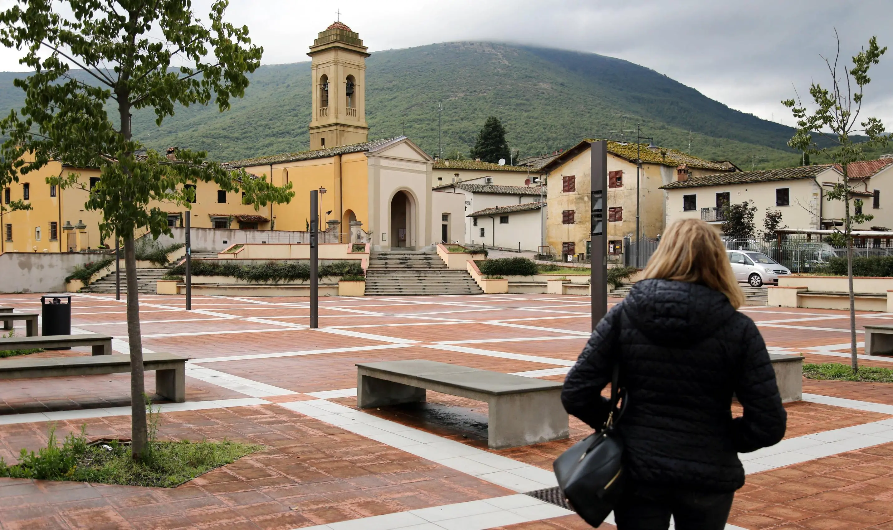 Frazioni senza bus dopo la frana: "Il servizio navetta? Disagi e ritardi"