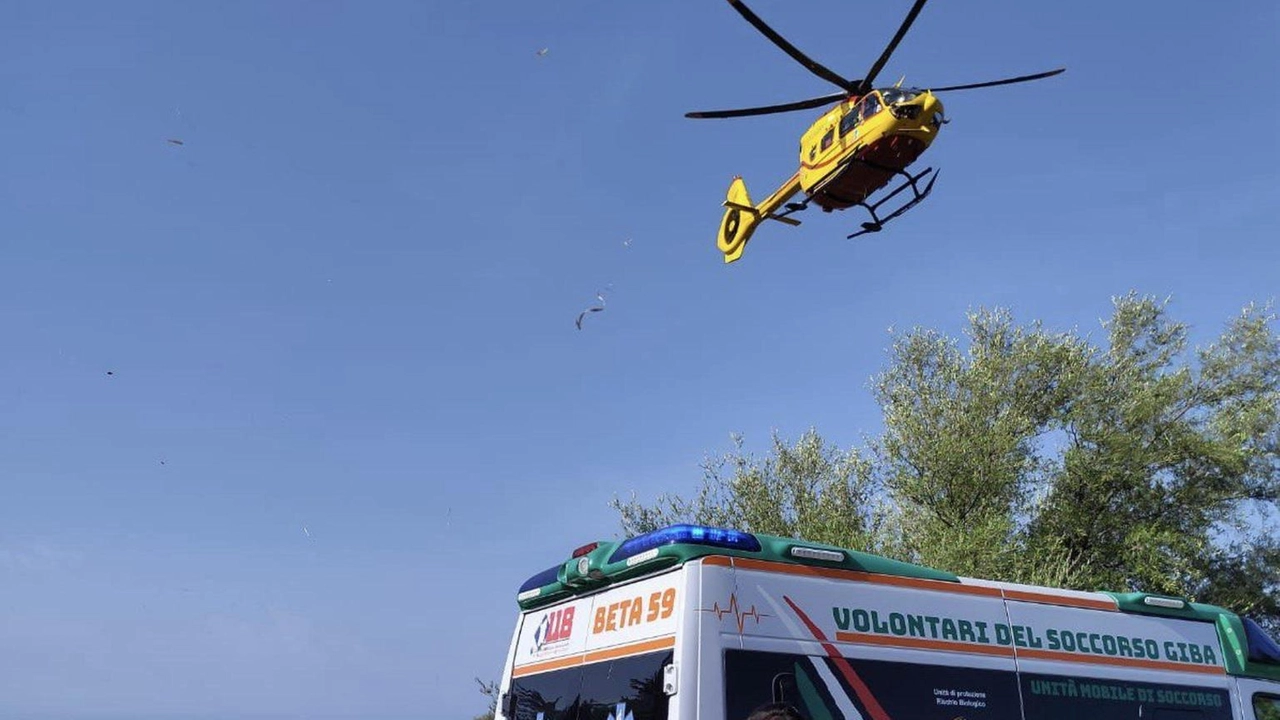 Incidente ad Arzachena, gravi un altro minorenne e due donne Incidente ad Arzachena, gravi un altro minorenne e due donne