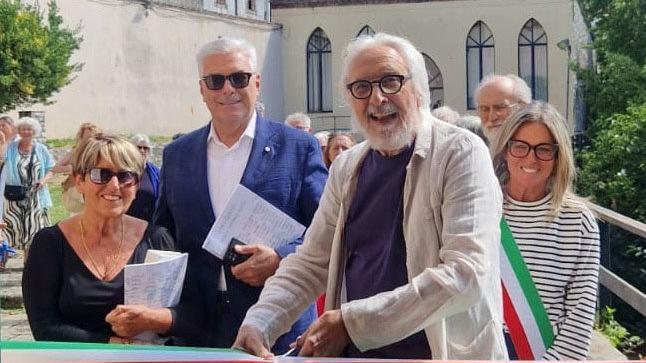 arte e solidariet224 in mostra a coreglia