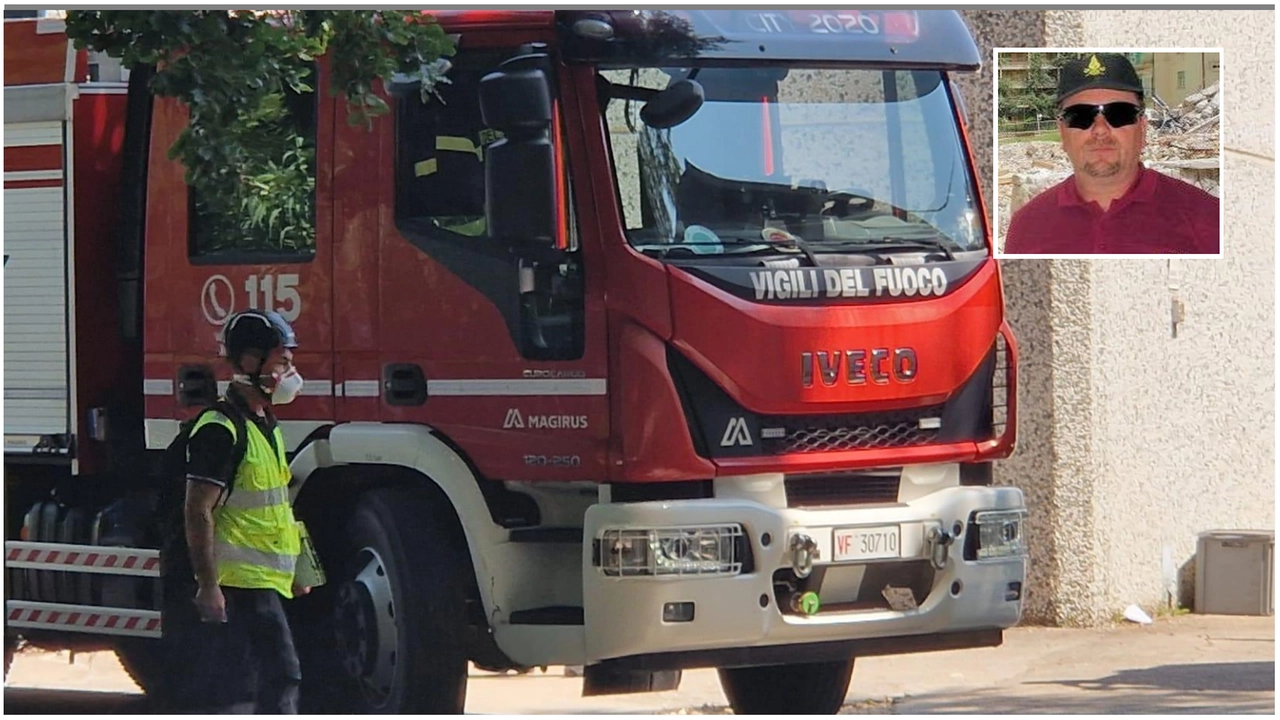 Vigili del fuoco in una foto di repertorio; nel riquadro il caporeparto in congedo Palermi Vigili del fuoco in una foto di repertorio; nel riquadro il caporeparto in congedo Palermi