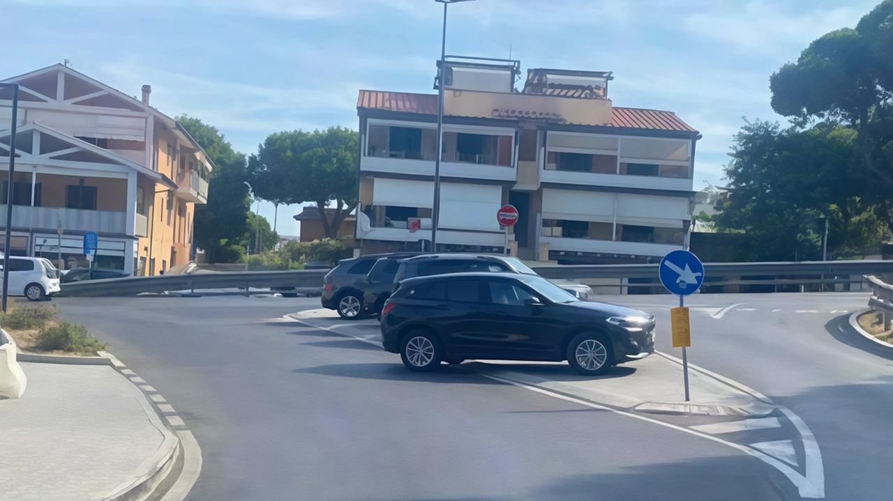 Il gruppo di opposizione "Scarlino nel Cuore" denuncia il disinteresse dell'Amministrazione verso i problemi del Puntone: parcheggi abusivi, Ztl ignorata, marciapiedi pericolosi e disturbi notturni. Il gruppo di opposizione "Scarlino nel Cuore" denuncia il disinteresse dell'Amministrazione verso i problemi del Puntone: parcheggi abusivi, Ztl ignorata, marciapiedi pericolosi e disturbi notturni.