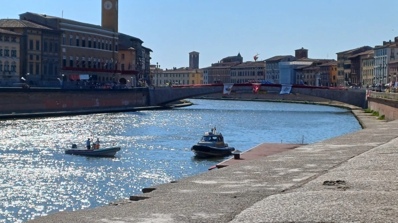 Pisa, trovato un corpo nel fiume Pisa, trovato un corpo nel fiume