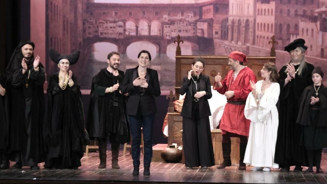 il gianni schicchi di puccini incanta oroarezzo al teatro petrarca da Lanazione.it il gianni schicchi di puccini incanta oroarezzo al teatro petrarca