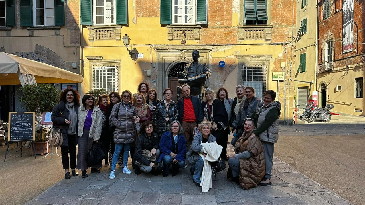 Oggi, dopo 40 anni, la classe V B Operatore Turistico si è riunita per condividere un pranzo tutte assieme. Un... Oggi, dopo 40 anni, la classe V B Operatore Turistico si è riunita per condividere un pranzo tutte assieme. Un...