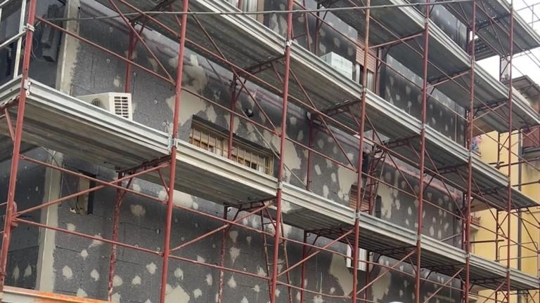 Controllo dei Carabinieri nel cantiere di Spoleto Controllo dei Carabinieri nel cantiere di Spoleto