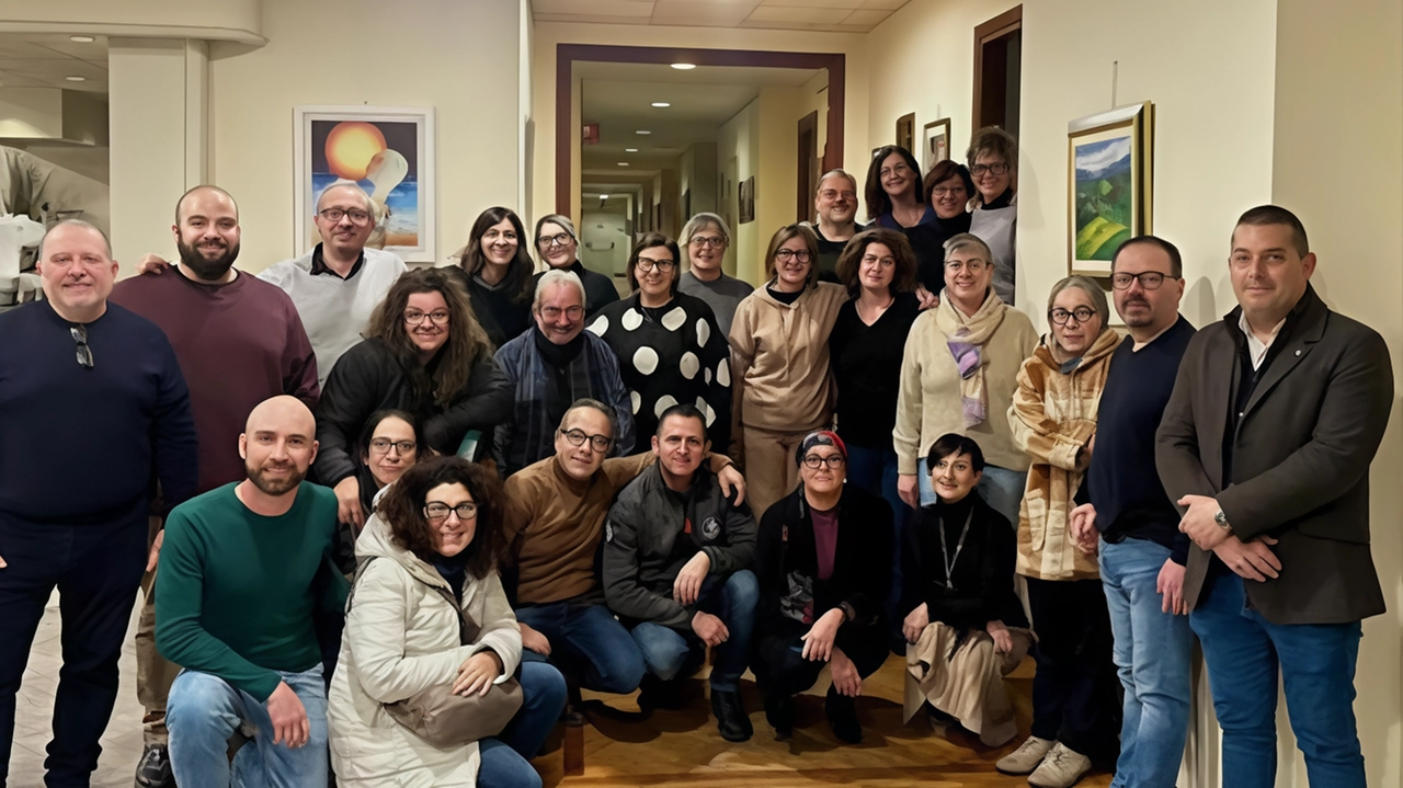 Foto di gruppo di tutti gli eletti negli organismi direttivi dell’Ordine delle professioni infermieristiche di Pisa Foto di gruppo di tutti gli eletti negli organismi direttivi dell’Ordine delle professioni infermieristiche di Pisa