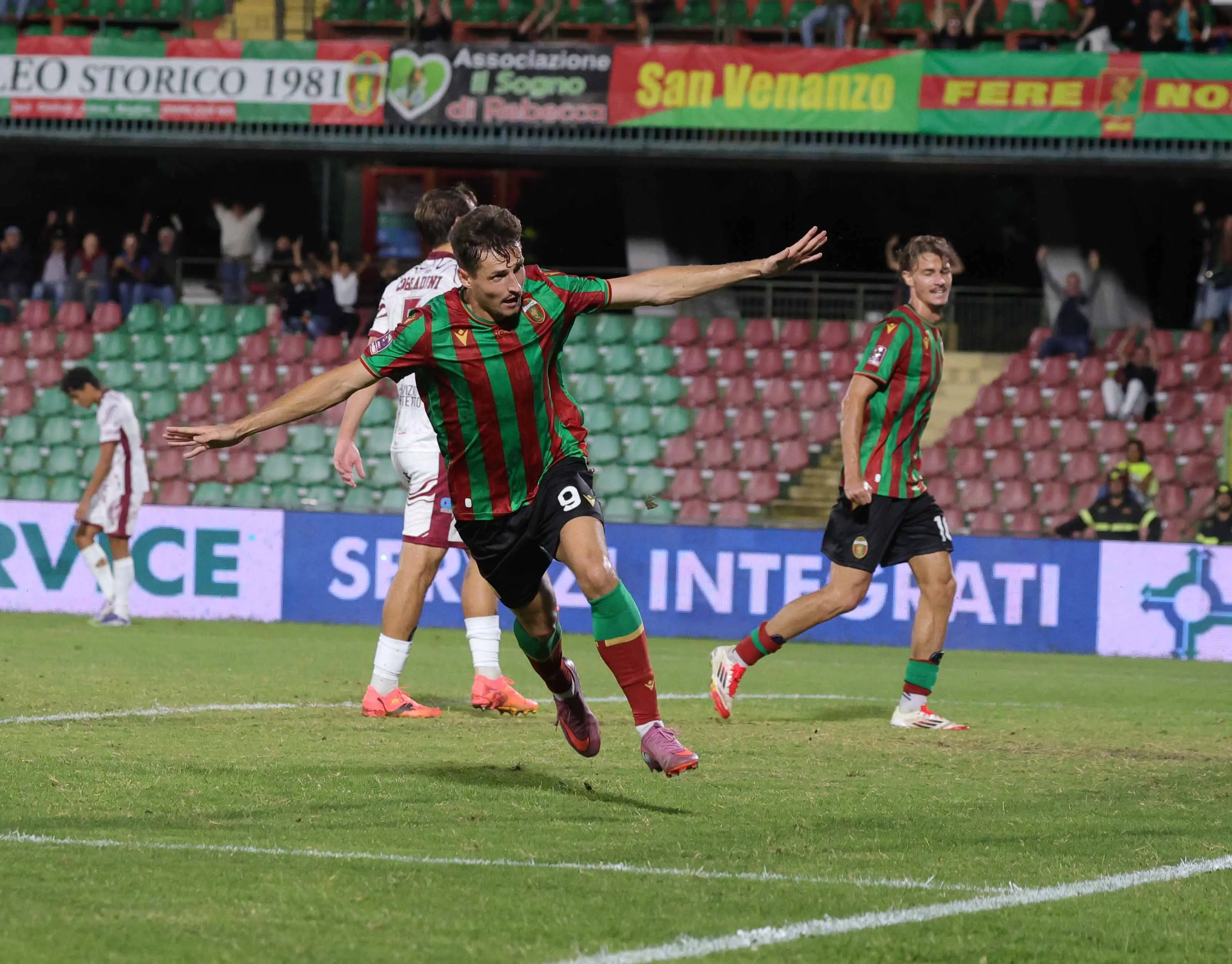 Ternana Pontedera 2-1, “Fere” combattive e vincenti