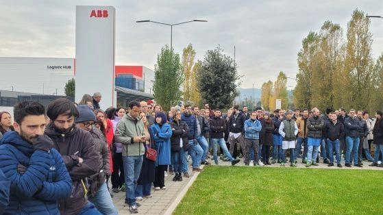 La manifestazione di novembre dopo la notizia dei licenziamenti La manifestazione di novembre dopo la notizia dei licenziamenti
