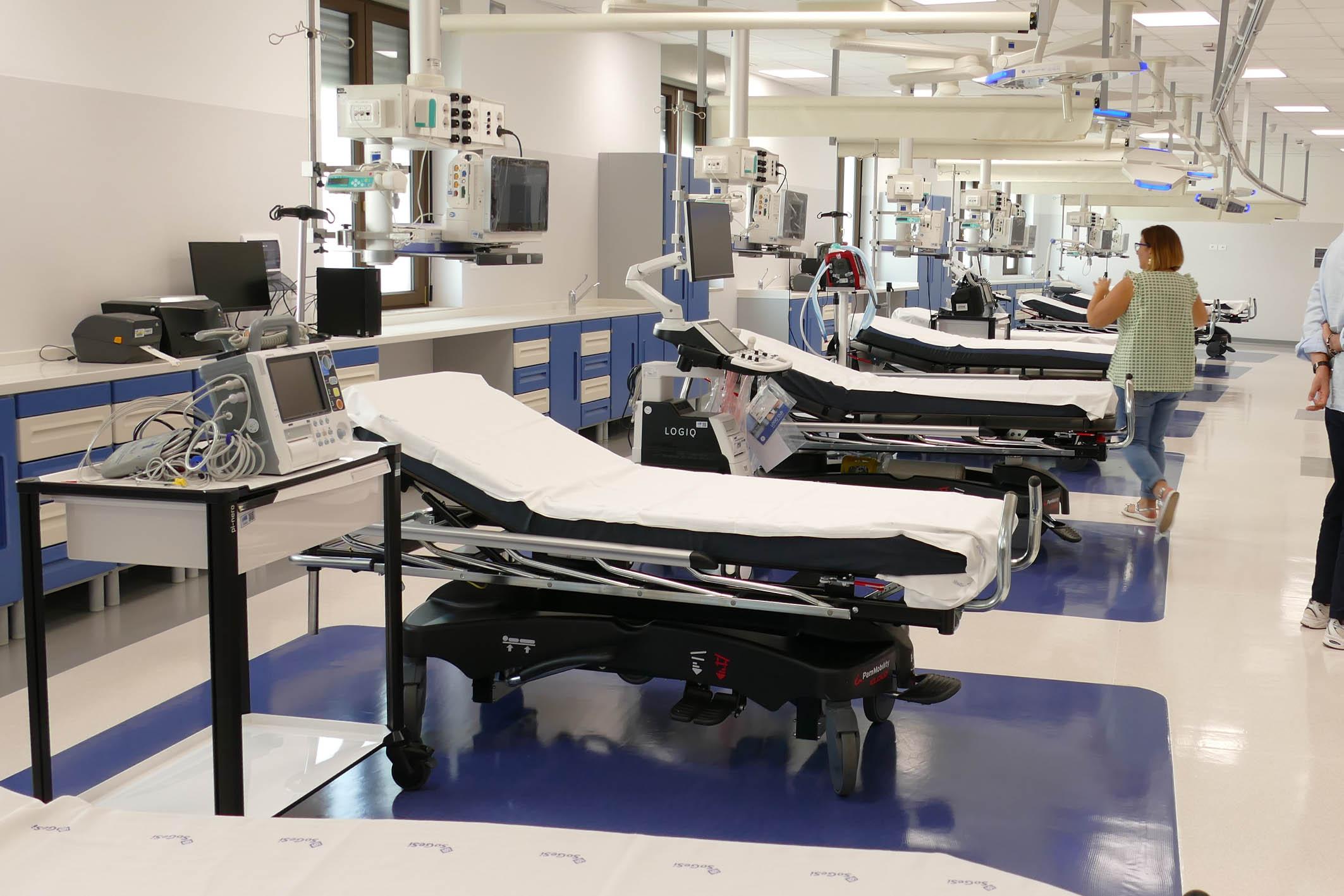 Pronto soccorso: emergenza solleone. 200 arrivi al giorno, pochi medici: ‘Siamo sotto pressione’ Pronto soccorso: emergenza solleone. 200 arrivi al giorno, pochi medici: ‘Siamo sotto pressione’