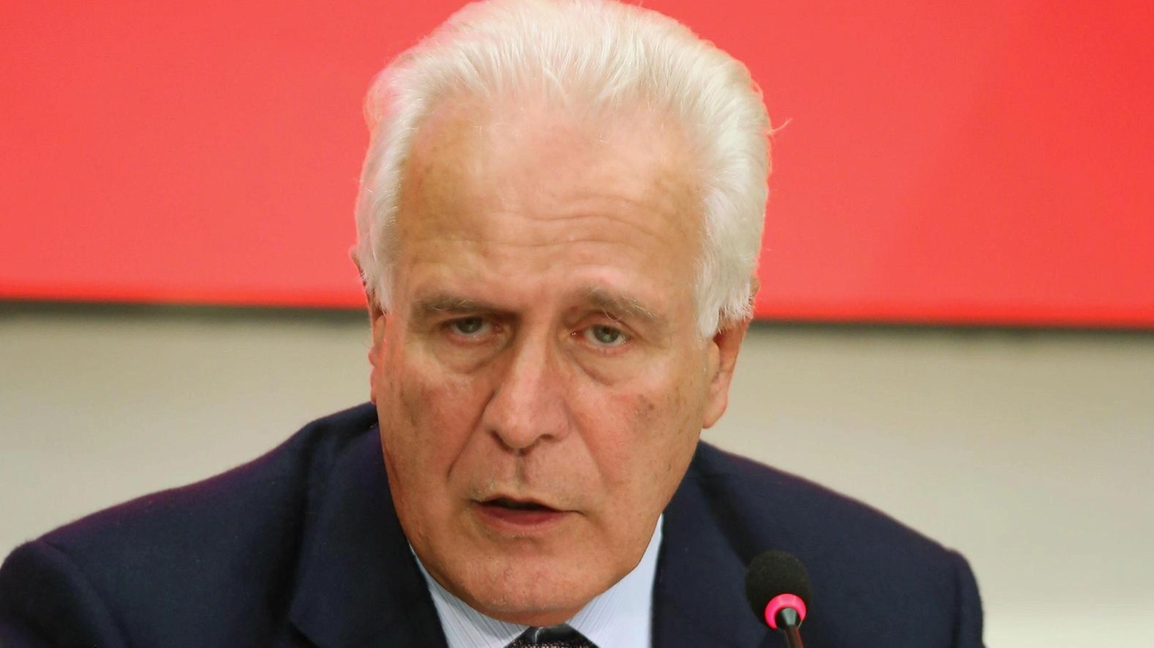 Il governatore Giani, sotto la lettera Il governatore Giani, sotto la lettera