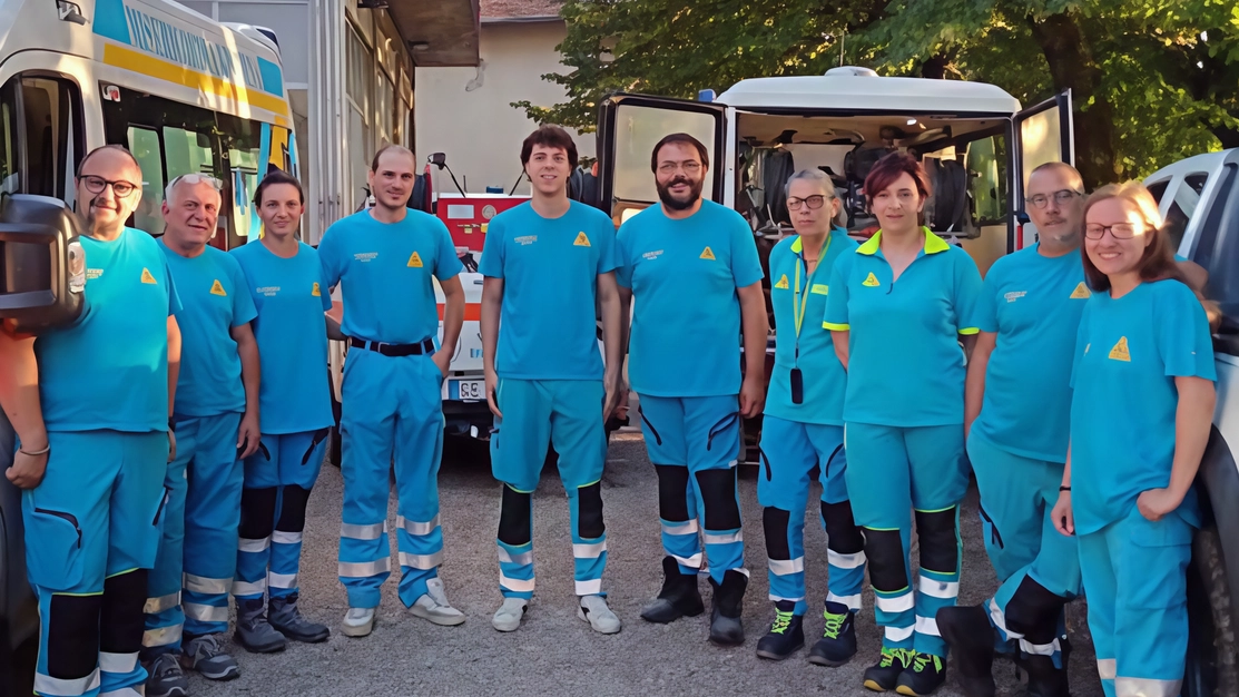 Il gruppo dei volontari della Misericordia di Bibbiena; l’evento proporrà tecniche, simulazioni, coordinamento sul campo e scenari di rischio con attività in ambiente boschivo Il gruppo dei volontari della Misericordia di Bibbiena; l’evento proporrà tecniche, simulazioni, coordinamento sul campo e scenari di rischio con attività in ambiente boschivo