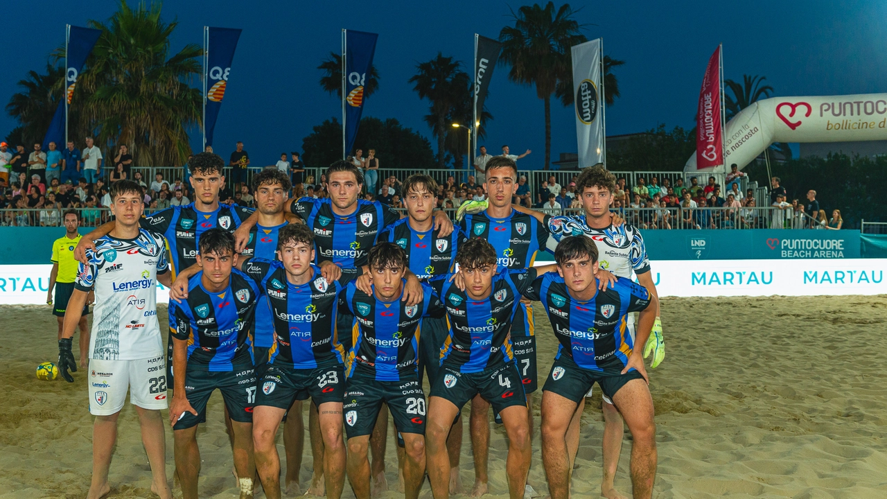 La formazione under 20 del Pisa Beach soccer