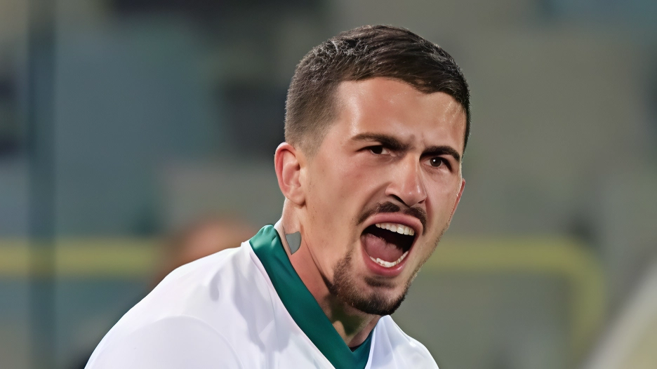 Sistemata la casella del centravanti con l’arrivo di Capello, per Nello Cutolo comincia un’altra settimana di mercato. L’obiettivo è quello... Sistemata la casella del centravanti con l’arrivo di Capello, per Nello Cutolo comincia un’altra settimana di mercato. L’obiettivo è quello...