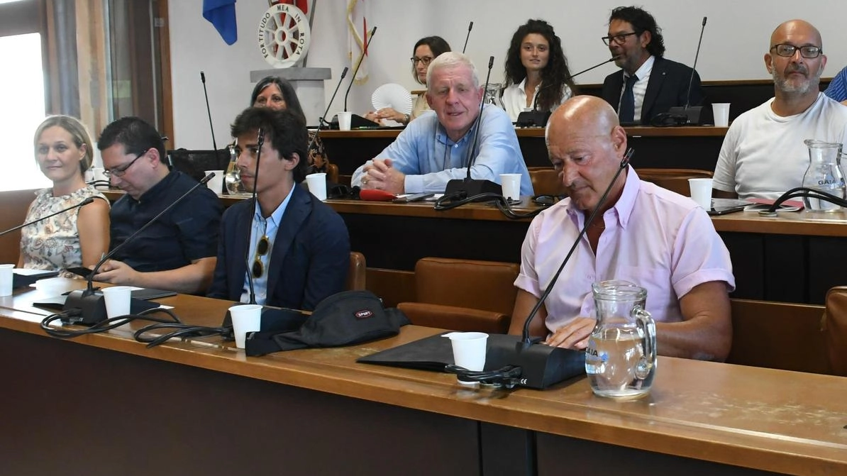 Un invito alla sindaca a fare di più durante l’ultimo consiglio comunale arriva dalla concittadina Del Sarto. La replica: "A breve partiranno cantieri in centro storico che miglioreranno in modo radicale il territorio". Un invito alla sindaca a fare di più durante l’ultimo consiglio comunale arriva dalla concittadina Del Sarto. La replica: "A breve partiranno cantieri in centro storico che miglioreranno in modo radicale il territorio".