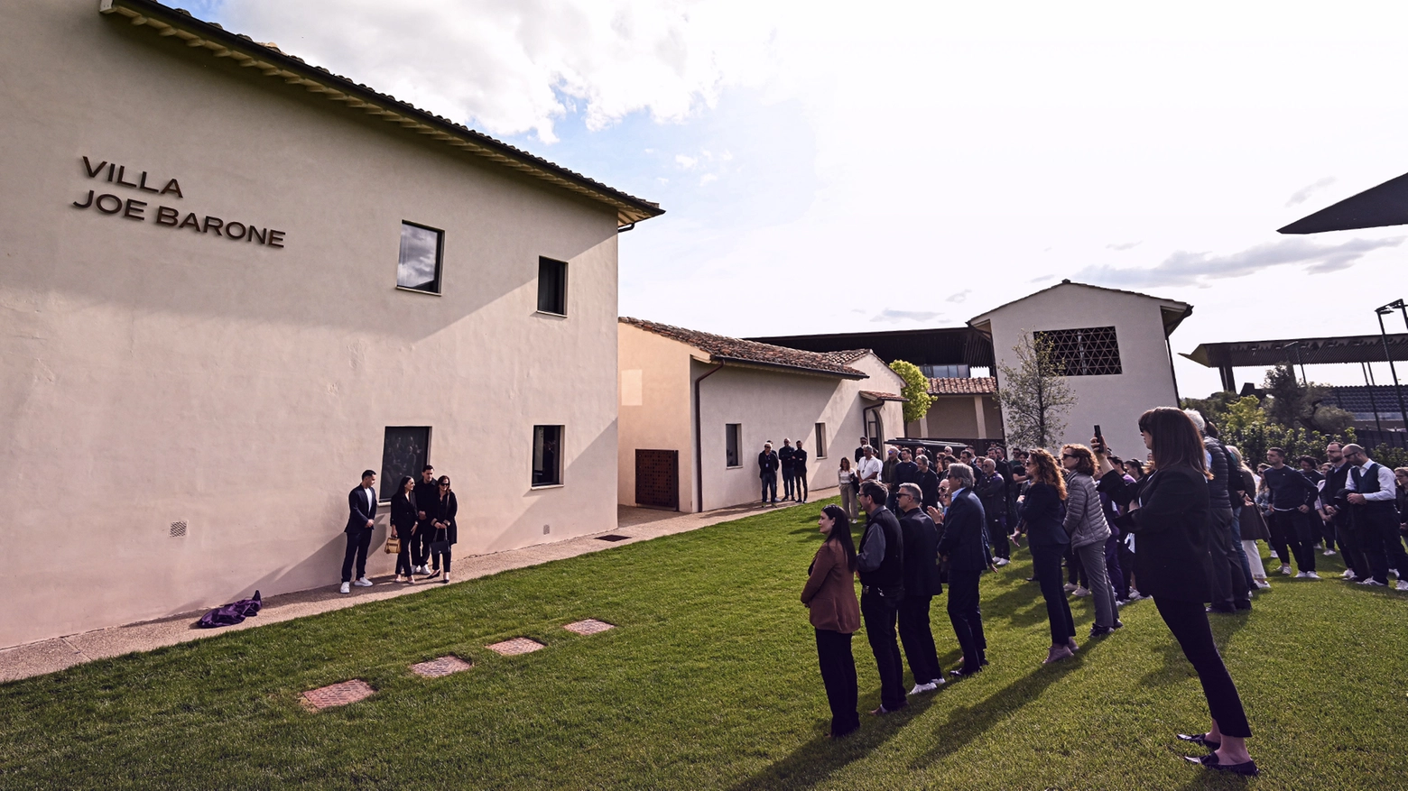 Intitolazione Villa Joe Barone all'interno del Viola Park (Foto ACF Fiorentina)