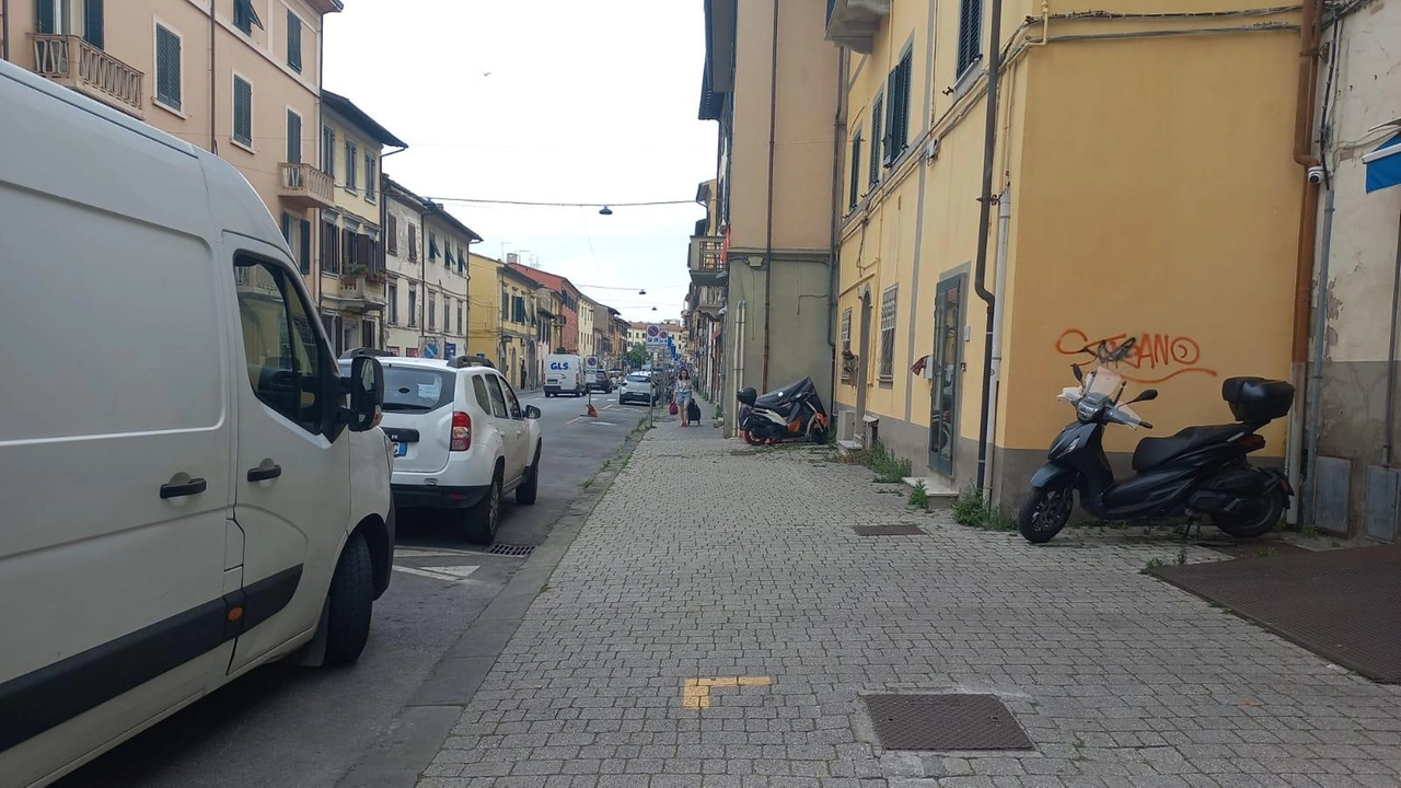 Il nostro reportage dopo il weekend di violenza: "Un problema di ordine pubblico e incuria. La notte è terribile" . Il nostro reportage dopo il weekend di violenza: "Un problema di ordine pubblico e incuria. La notte è terribile" .