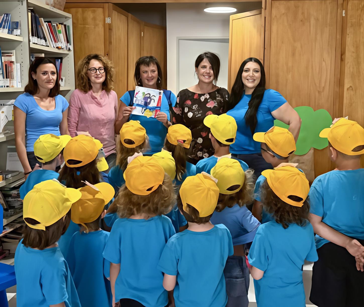 Piccoli autori crescono. Dieci libri scritti dai ragazzi donati alla biblioteca Piccoli autori crescono. Dieci libri scritti dai ragazzi donati alla biblioteca