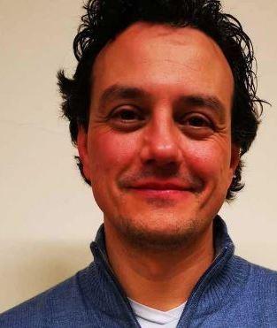 https://www.lanazione.it/image-service/view/acePublic/alias/contentid/MGNmYmQxMTEtZmQ0NC00/0/laschi-banchelli-visiti-le-confezioni-dei-cinesi-che-danno-lavoro-agli-italiani.jpeg?f=1.91:1&w=1200