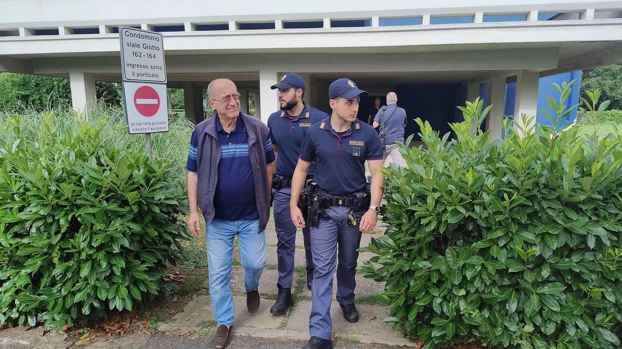 a notte tra il 20 e 21 giugno Sacchi chiamò la polizia dopo aver sparato alla moglie nell’appartamento di viale Giotto a notte tra il 20 e 21 giugno Sacchi chiamò la polizia dopo aver sparato alla moglie nell’appartamento di viale Giotto