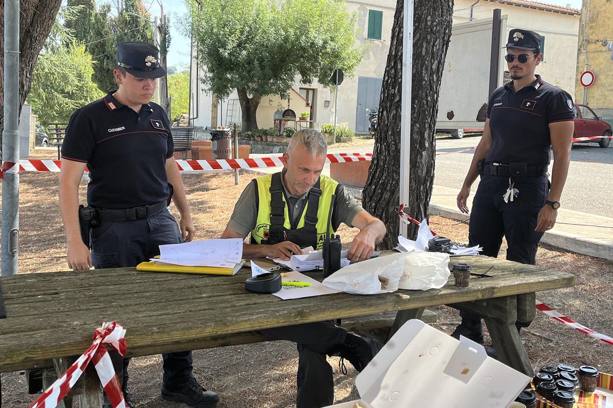 Il maxi incendio di Cana: rogo è partito da un campo, ora mappatura con il drone Il maxi incendio di Cana: rogo è partito da un campo, ora mappatura con il drone