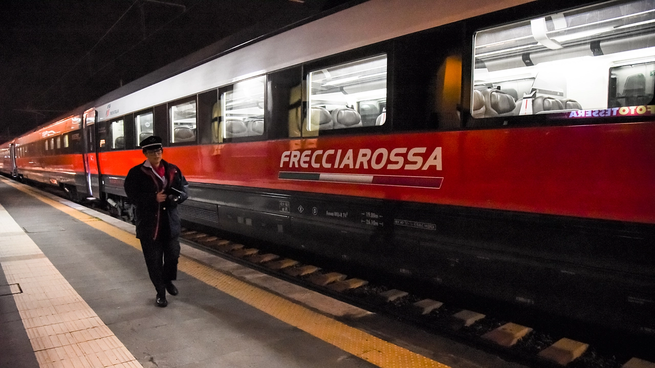Stazione Medietruria, il presidente della Regione Toscana cambia marcia e rilancia il progetto della stazione a Rigutino Stazione Medietruria, il presidente della Regione Toscana cambia marcia e rilancia il progetto della stazione a Rigutino