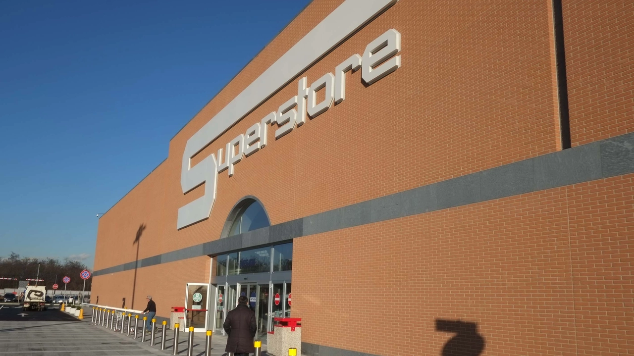 Un supermercato Esselunga Un supermercato Esselunga