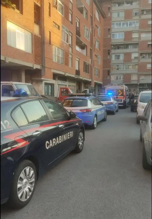 Lite per l’ascensore nel condominio, quattro finiscono in ospedale